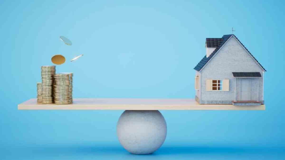 Fixed vs Floating Home Loan Interest Rate: Which EMI Option Can Help You Save More?