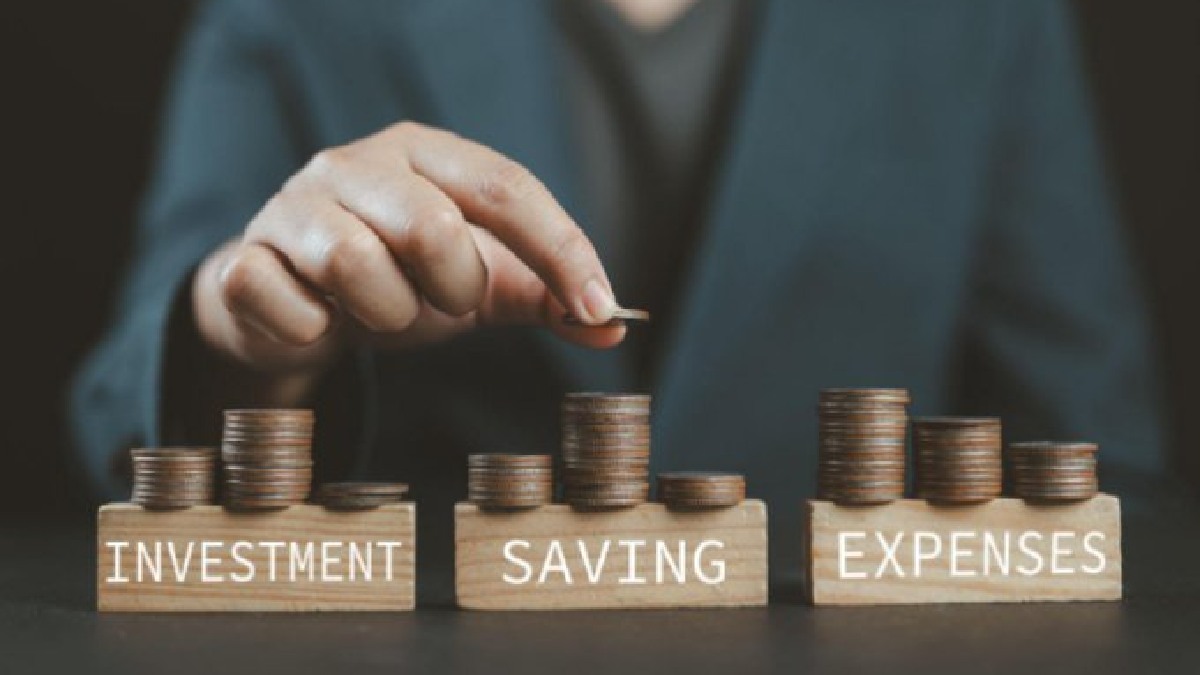 25 Smart Money Rules Everyone Should Follow to Build Wealth