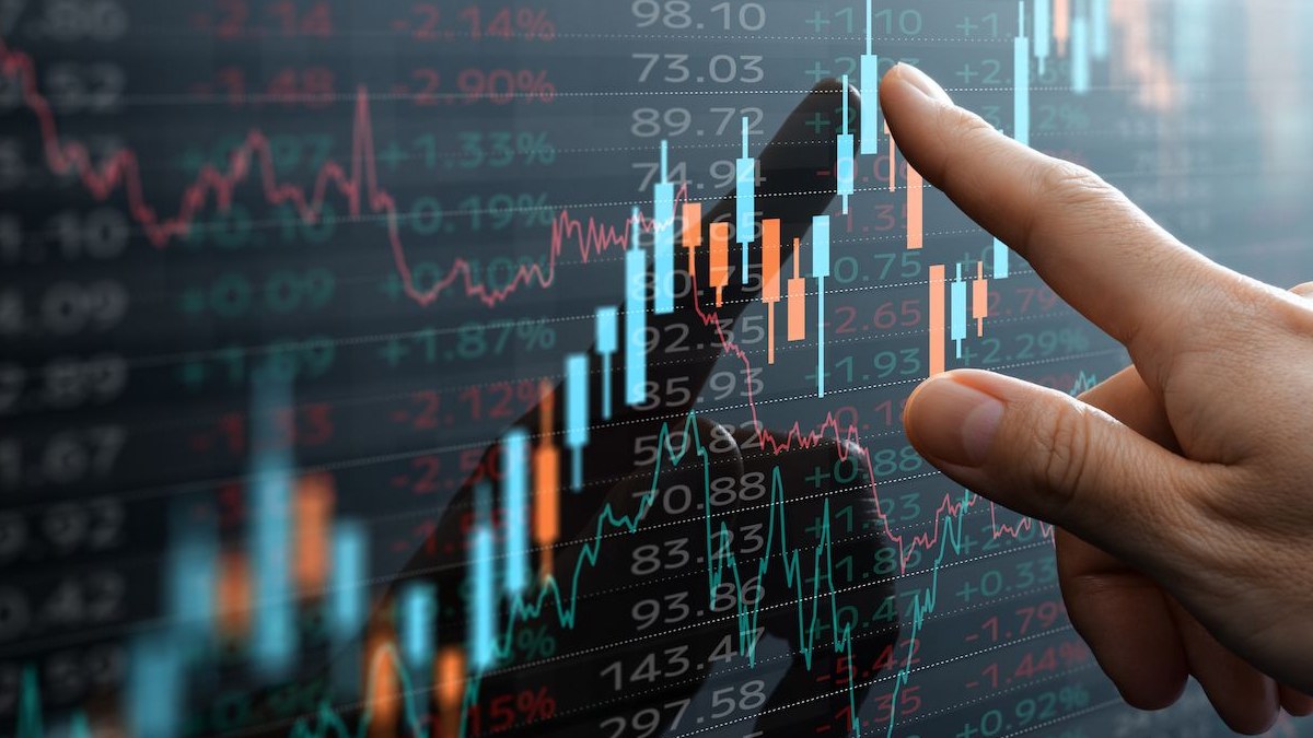 Market Timing vs Time in the Market: The Investment Debate Every Investor Should Understand