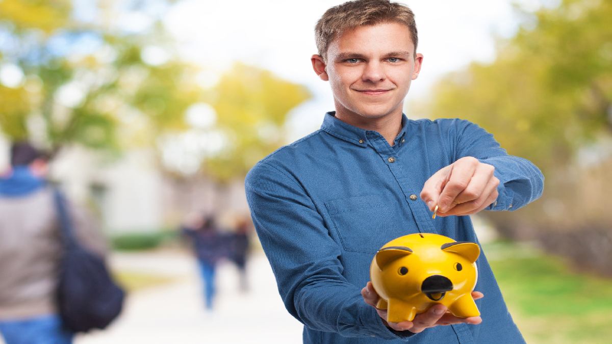 Why Can’t I Save Money? 8 Common Reasons You’re Struggling to Build Savings (And How to Fix Them)