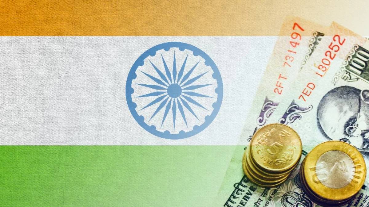 SBI Flags 19% Credit Growth, $707 Billion Forex Reserves