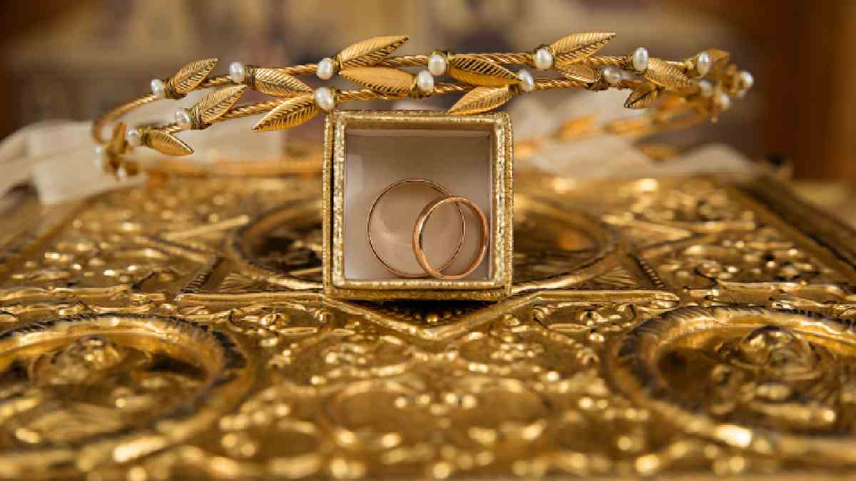 Gold Price Today: MCX Gold Slips to ₹1.41 Lakh Despite Middle East Tensions and Softer US Inflation